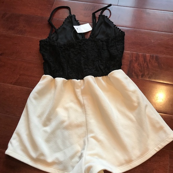 Romper - Picture 2 of 4